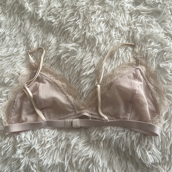 Talula (Aritzia) Monterey Bralette size M - Picture 6 of 7